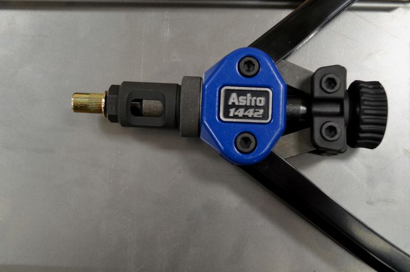 Astro  Tool 1442 13in Hand Rivet Nut Setter Kit Metric & Sae  60pc Rivnuts